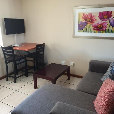Grosvenor Apartments Pretoria Bagian luar foto