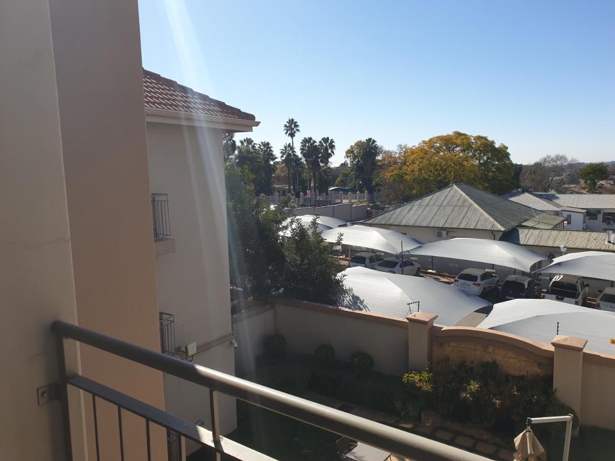 Grosvenor Apartments Pretoria Bagian luar foto